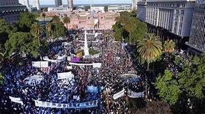 PJ EN PLAZA DE MAYO 1