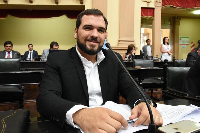 politica-senador juan cruz cura