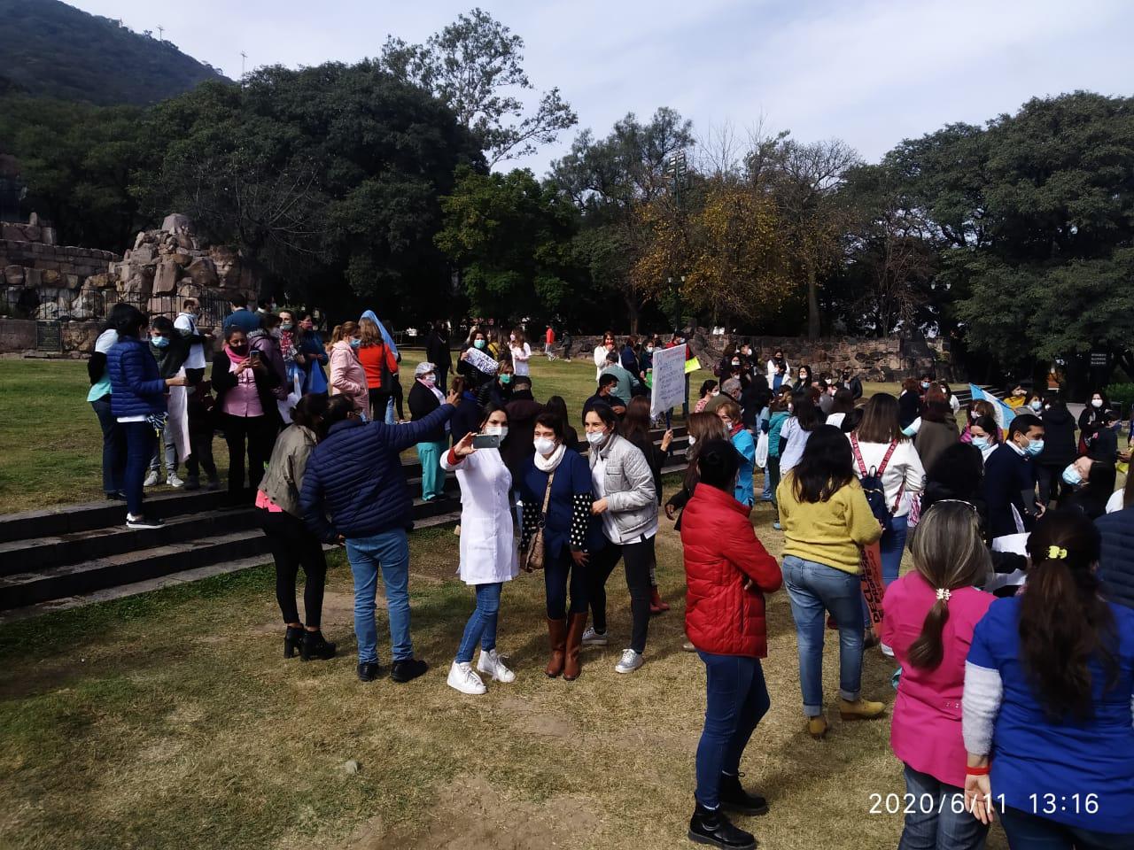 8b85c193-cdfc-4c85-ba0f-5191962c3a08