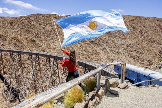 turismo tren a las nubes