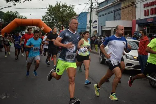 87993-el-cupo-de-atletas-para-la-media-maraton-new-balance-esta-completo