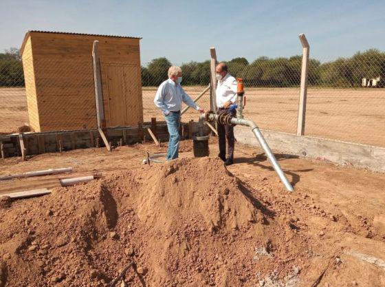 obras publicas-pozo de agua