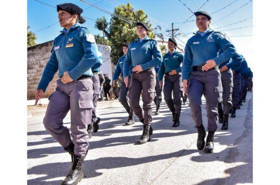 AGENTES PENITENCIARIOS