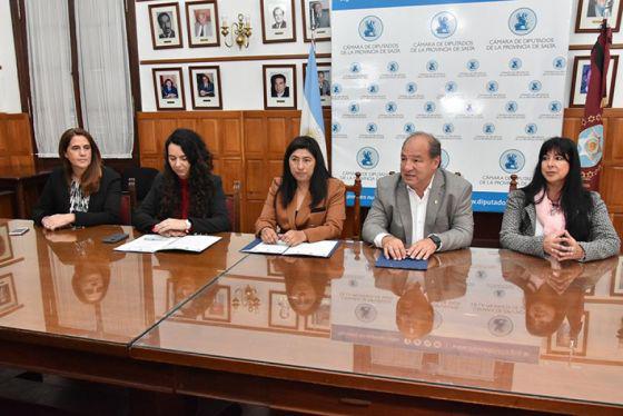 politica identidad