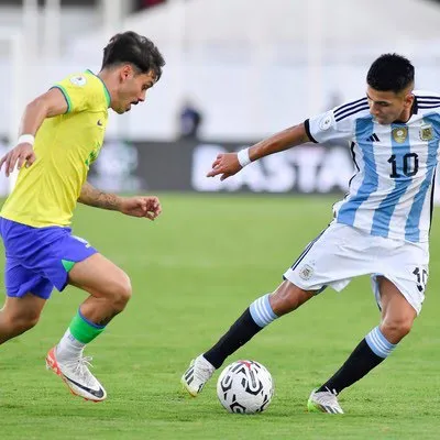 CIhnoGMri_400x400__1