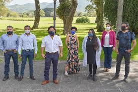 artistas saltños con el gobernador 1 grande