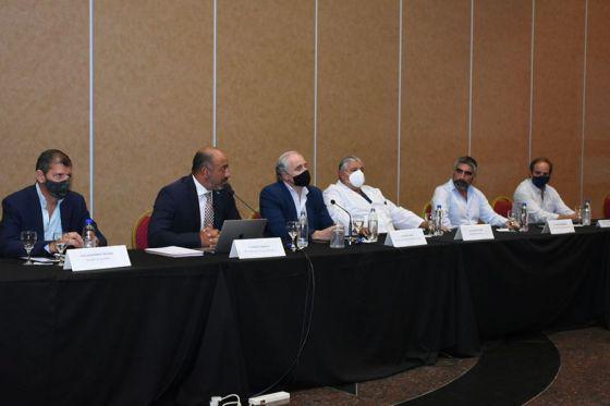 ministro de economia- sectores estatles