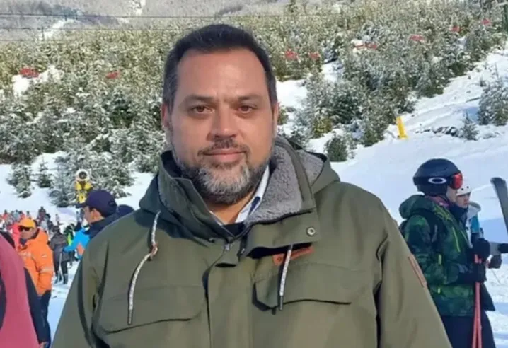 PoliticaGustavoBurlon