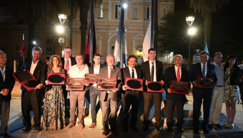politica homenaje