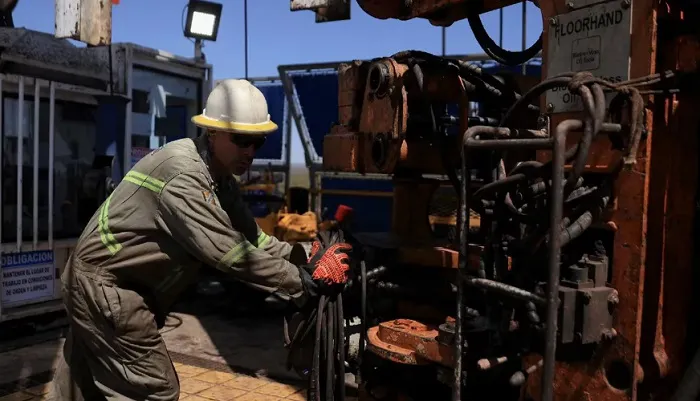 Petroleros