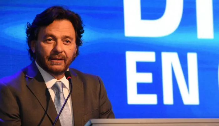 PoliticaSaenzConectividad