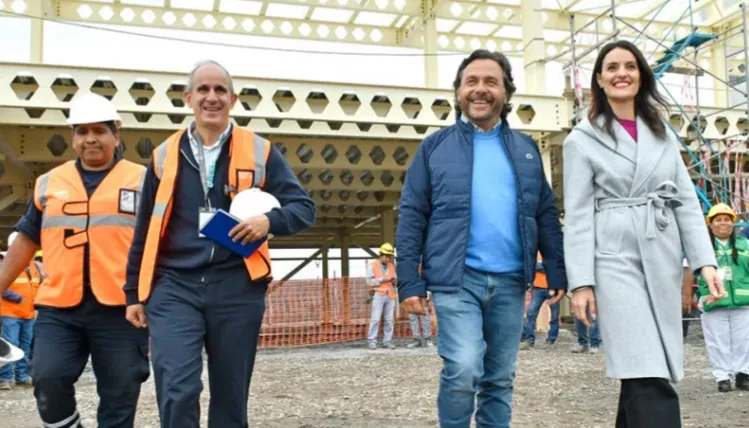 PoliticaSaenzobrasaeropuerto