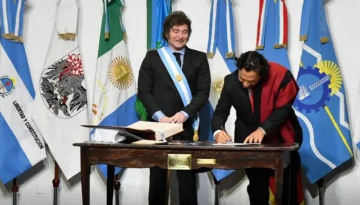 PoliticaSaenzPactodemayo