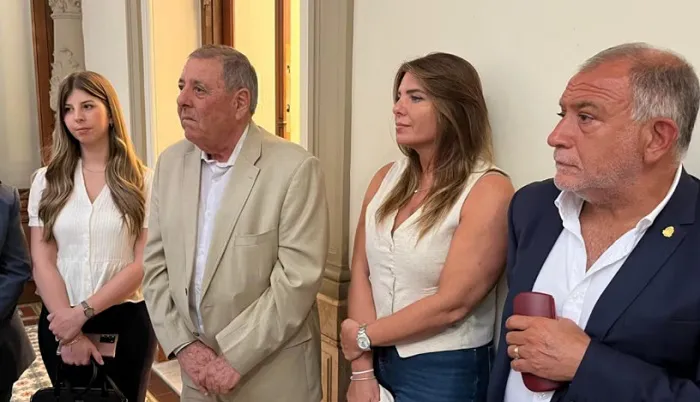 PoliticaAlfredoDeAngeli