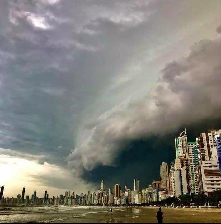 clima-tormetan tropical en brasil