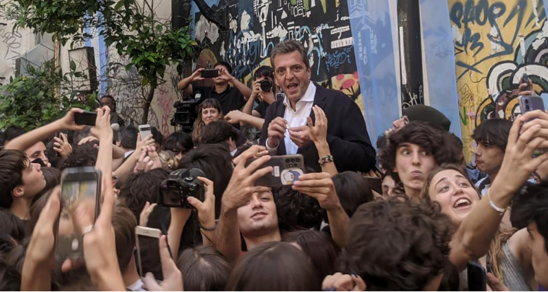 politica sergio massa estudiantes