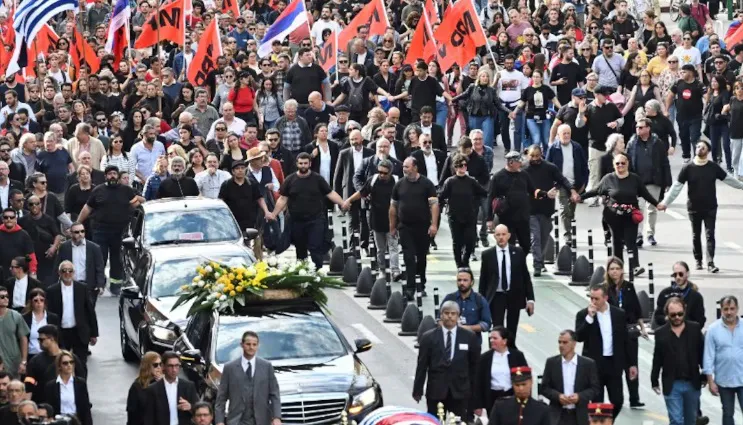 InterMujicaFuneral