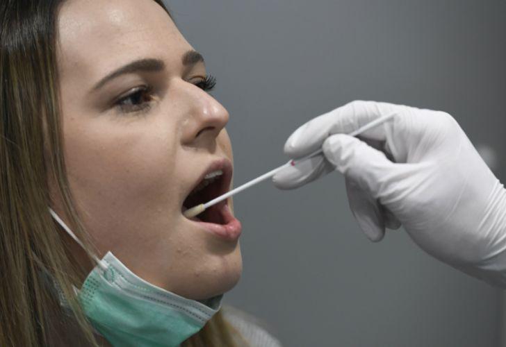 salud-coronavirus muestra