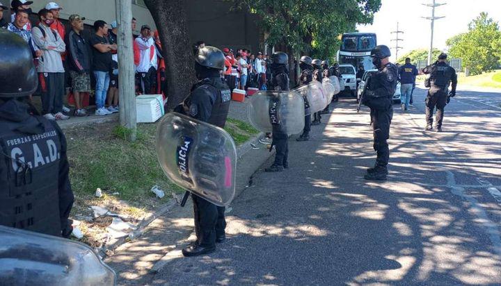deportes hinchas detenidos