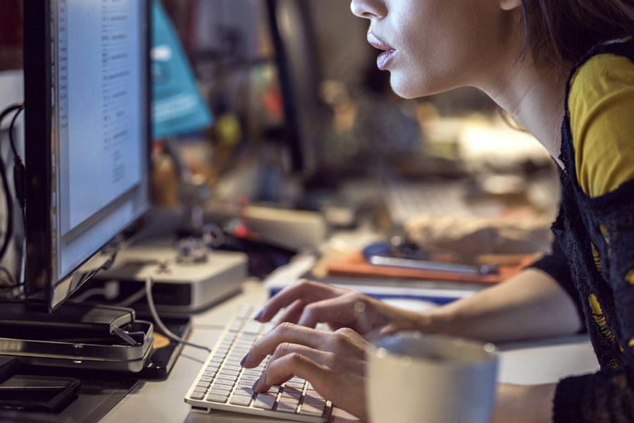 tecnologia mujeres becas