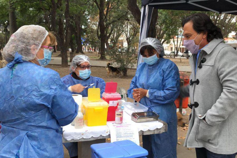 politica-saenz-campaña de vacunacion1