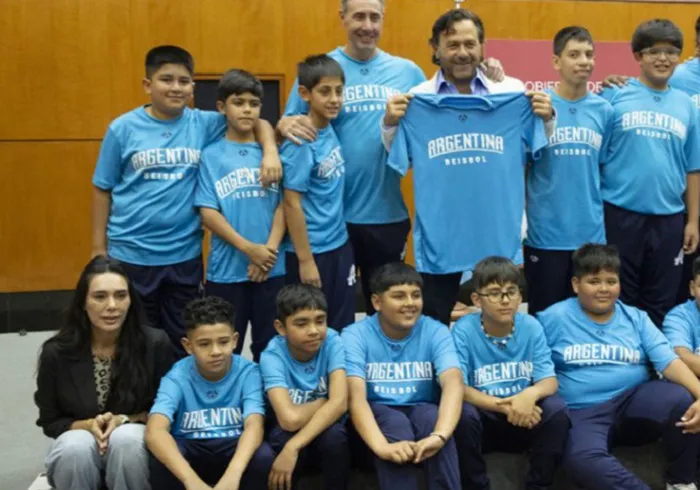 PoliticaSaenzBeisbol