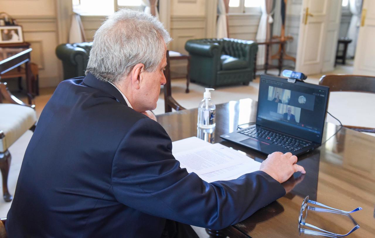 ministro de educacion 1