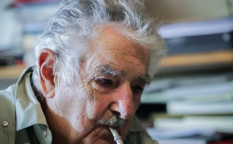 Interpepemujica1