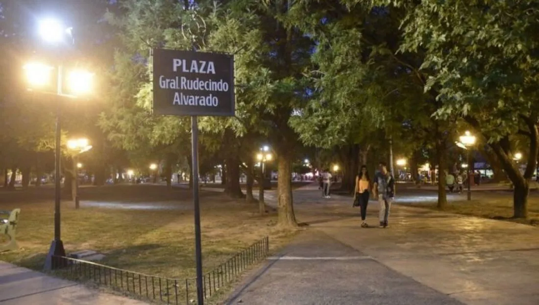 102706-realizaran-obras-en-la-plaza-alvarado-por-mas-de-30-millones-de-pesos