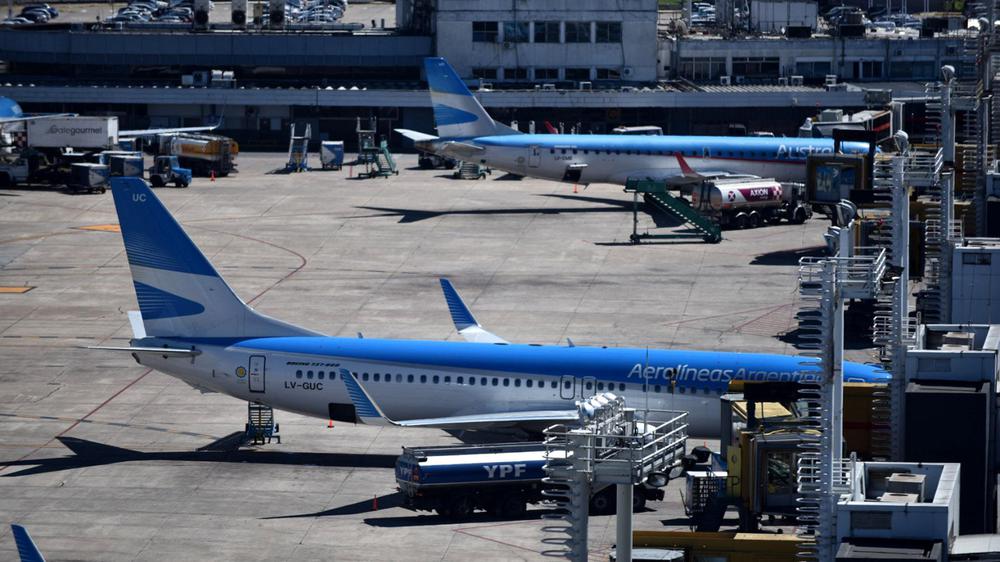 aeroparque-pista-Aerolineas-Austral-AE-1920-1