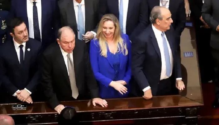 PoliticaKarinasenado