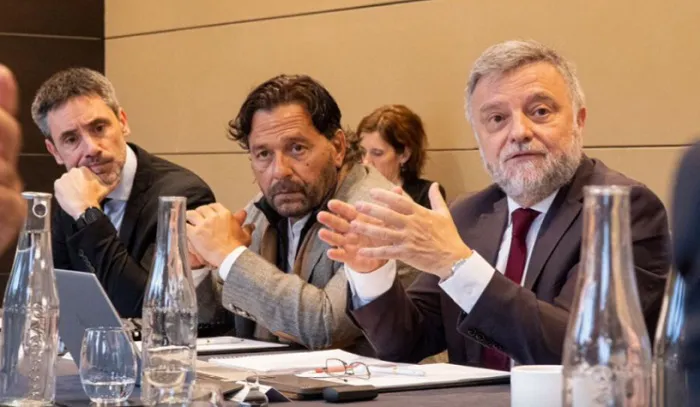 PoliticaSaenzMineria