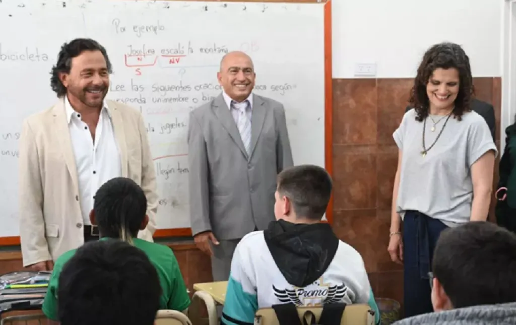 PoliticaSaenzeducacion