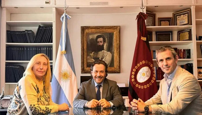 ReunionSaenzKarinaMilei